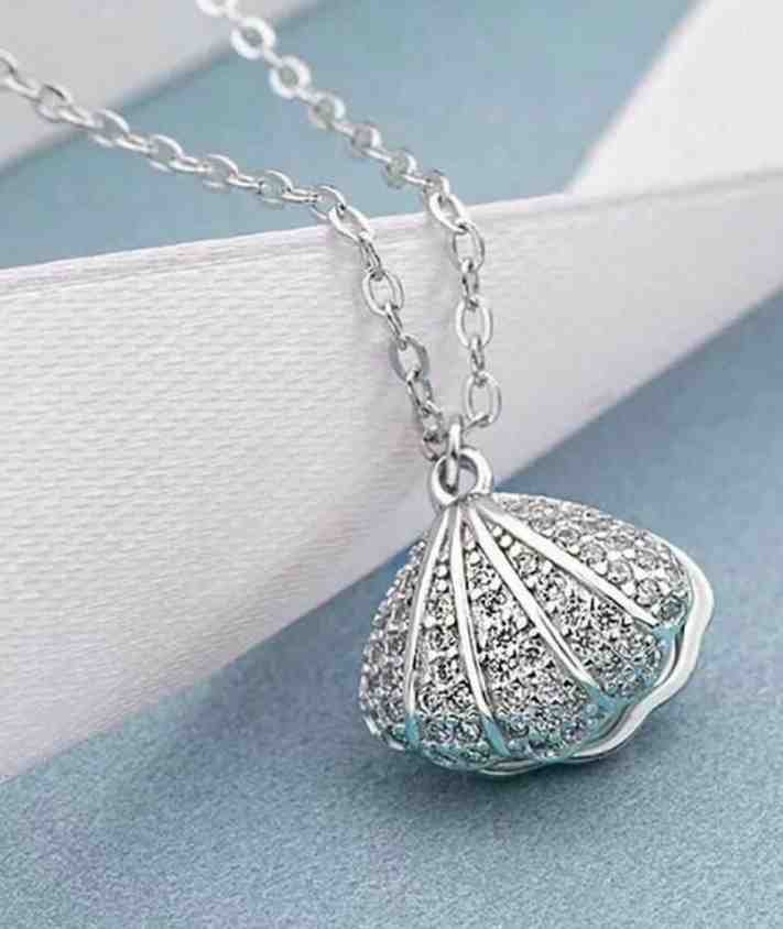 Elegant Sparkling Seashell Pendant Necklace with Pearl – Silver Plated